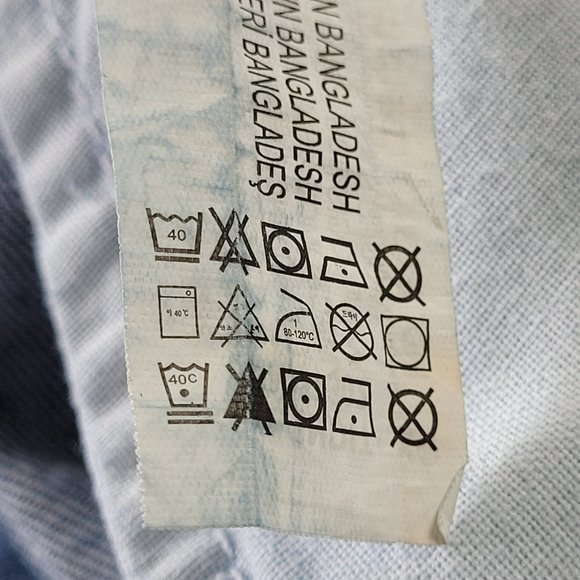 Zara Woman’s blue Pearl embroidered 2” jean shorts size 8 - Picture 10 of 12